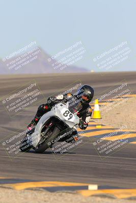 media/Oct-07-2023-CVMA (Sat) [[f84d08e330]]/Race 13 500 Supersport-350 Supersport/